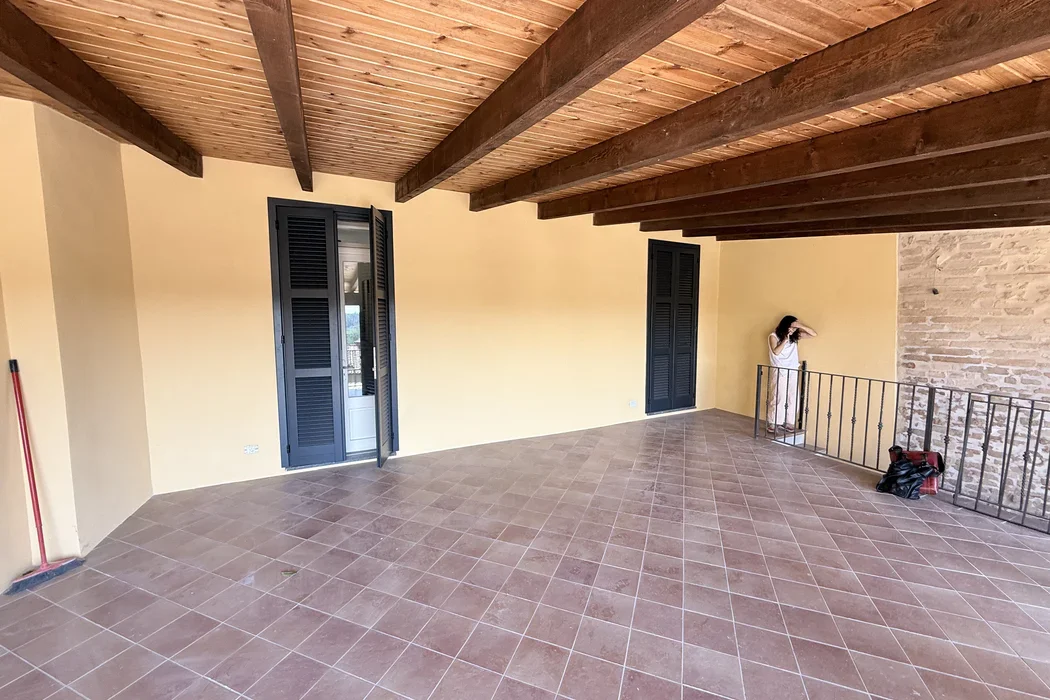 Het grote overdekte terras